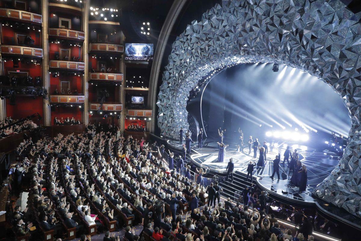 Кинопремии локации. Фото зала в котором проходит церемония награждения Оскаром. Церемонии 2018